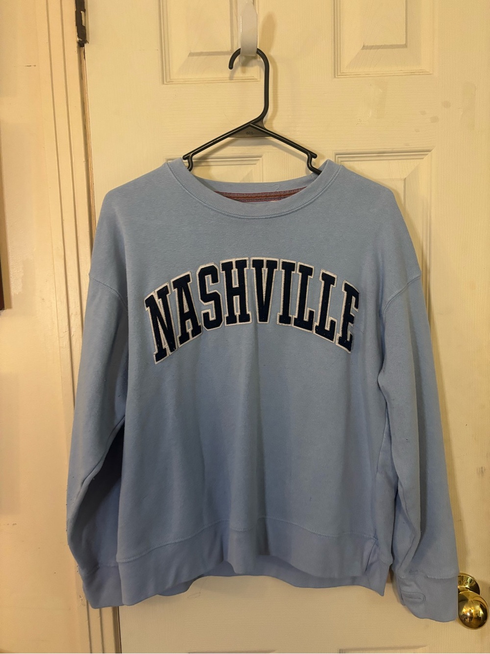 Nashville light blue sweatshirt medium